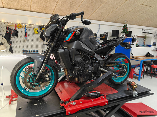 MT-09 SP killer – Jespers Yamaha MT-09 bygget hos Pitboxen - Pitboxen.dk